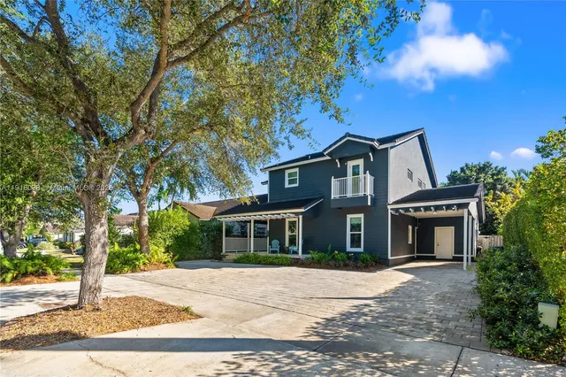 $860,000 | 9777 Southwest 161st Place, Miami, FL 33196