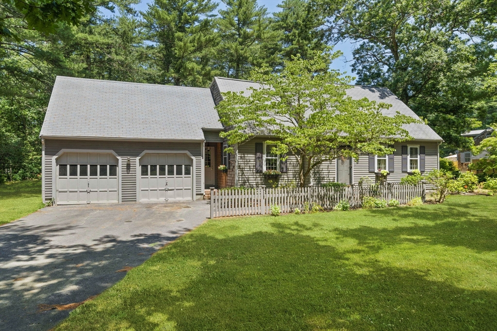 45 Sherman Way Marshfield, MA 02050 - Photo 1 of 20
