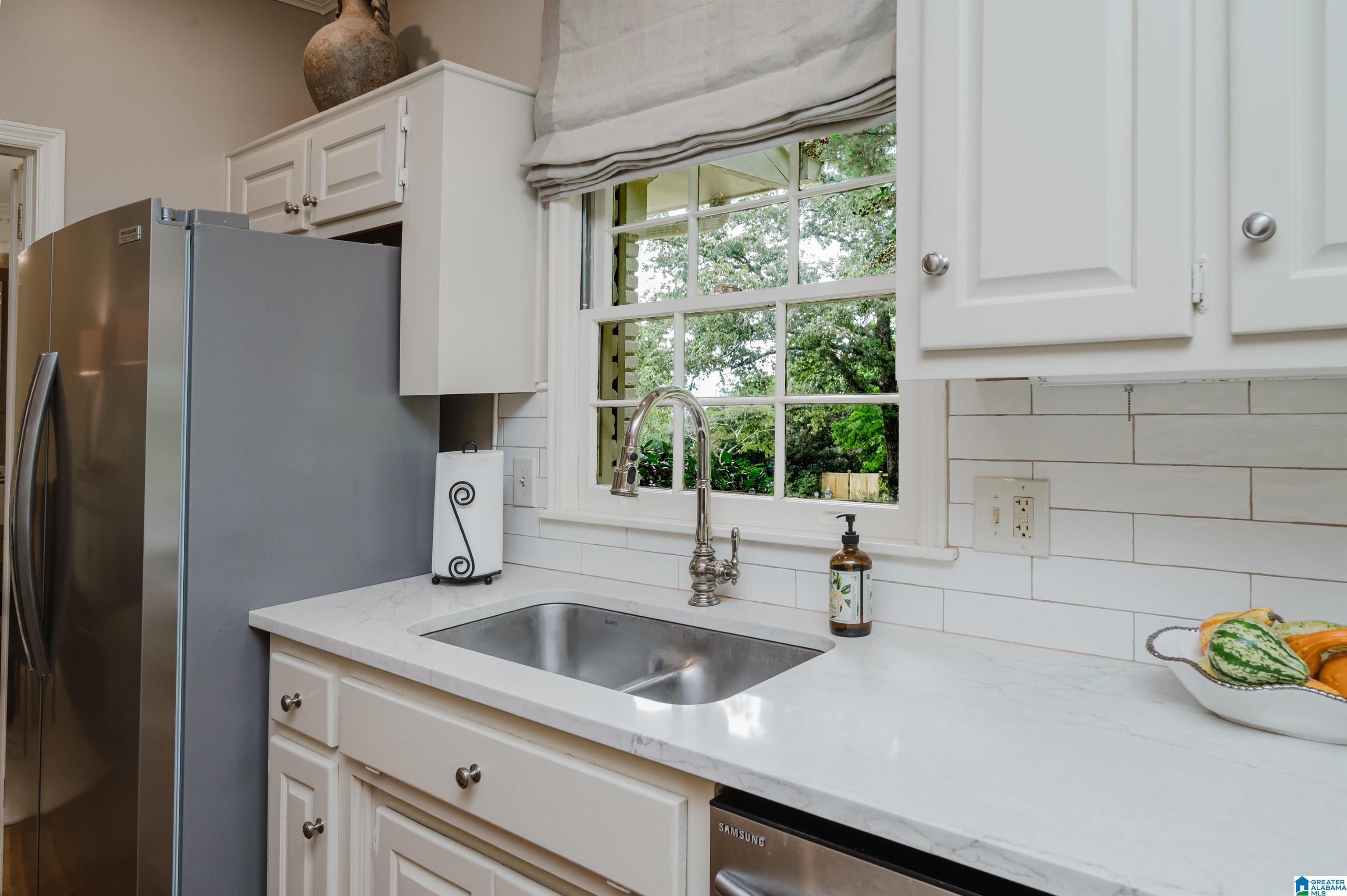 3696 Rockhill Road Birmingham, AL 35223 - Photo 15 of 54