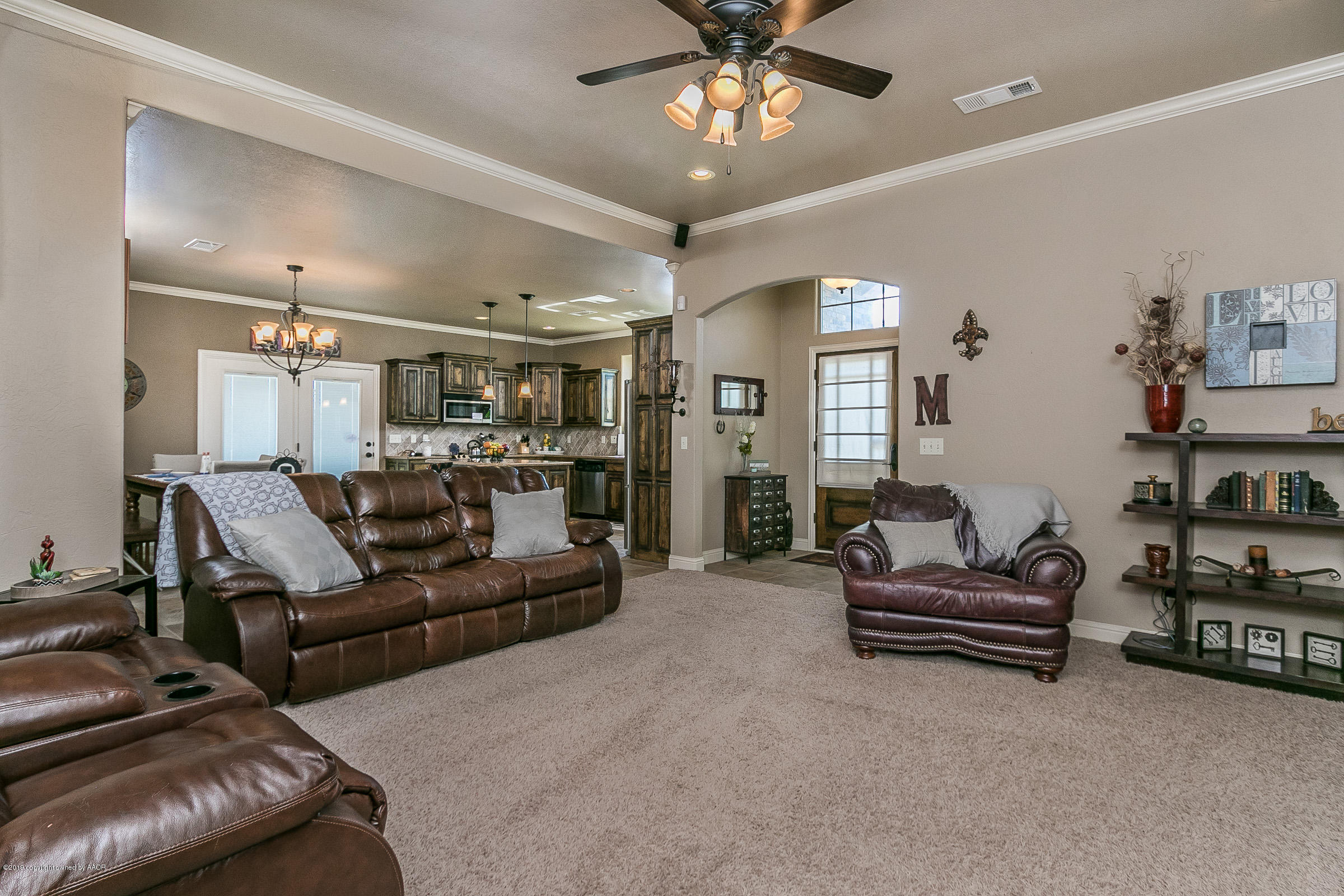 16351 Dove Prairie Road Canyon, TX 79015 - Photo 4 of 26 Living Room