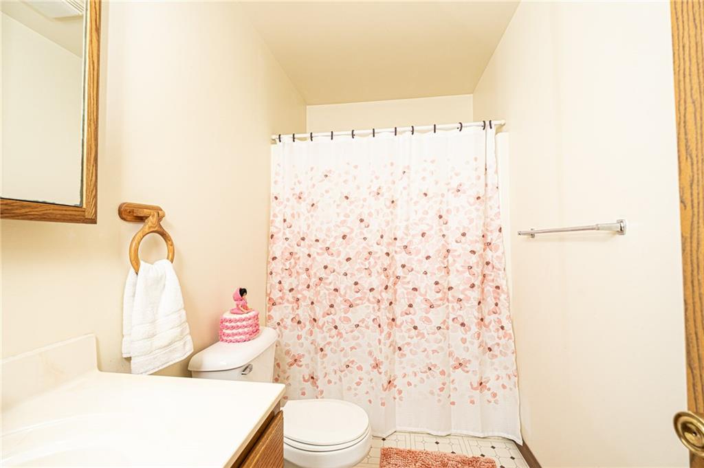3930 Ridge Road Aliquippa, PA 15001 - Photo 14 of 25 Gallery Image 14