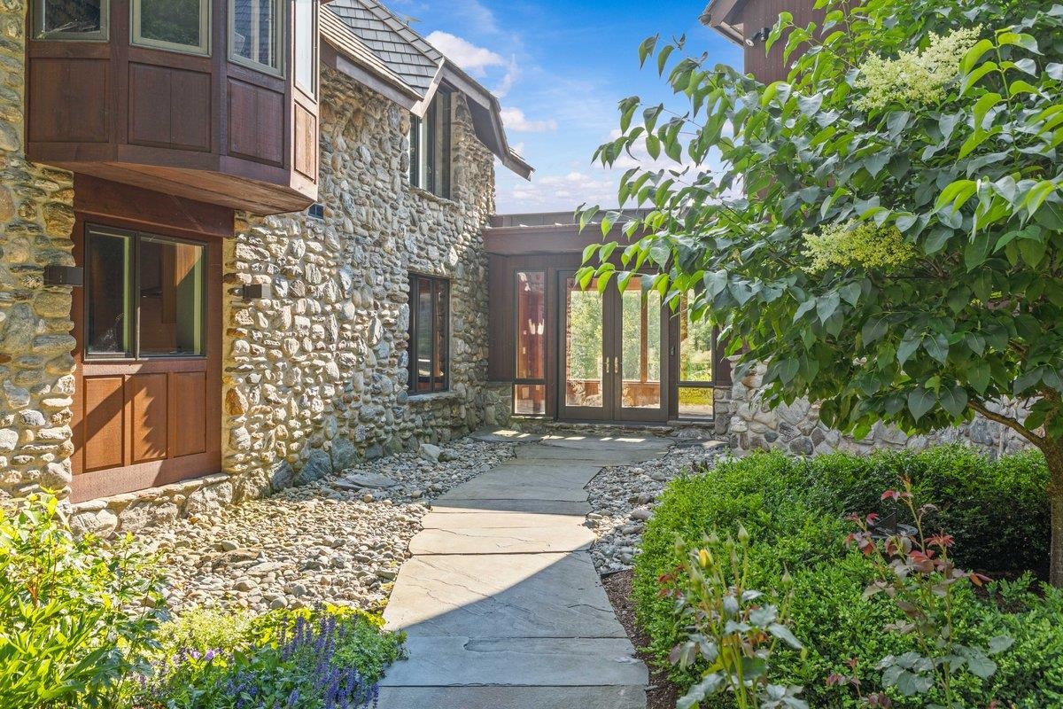 71 Sterling Ridge Road Stowe, VT 05672 - Photo 6 of 60