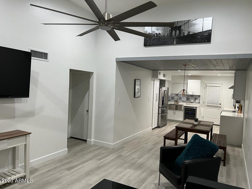 2934 North 22nd Place Phoenix, AZ 85016 - Photo 2 of 16 3