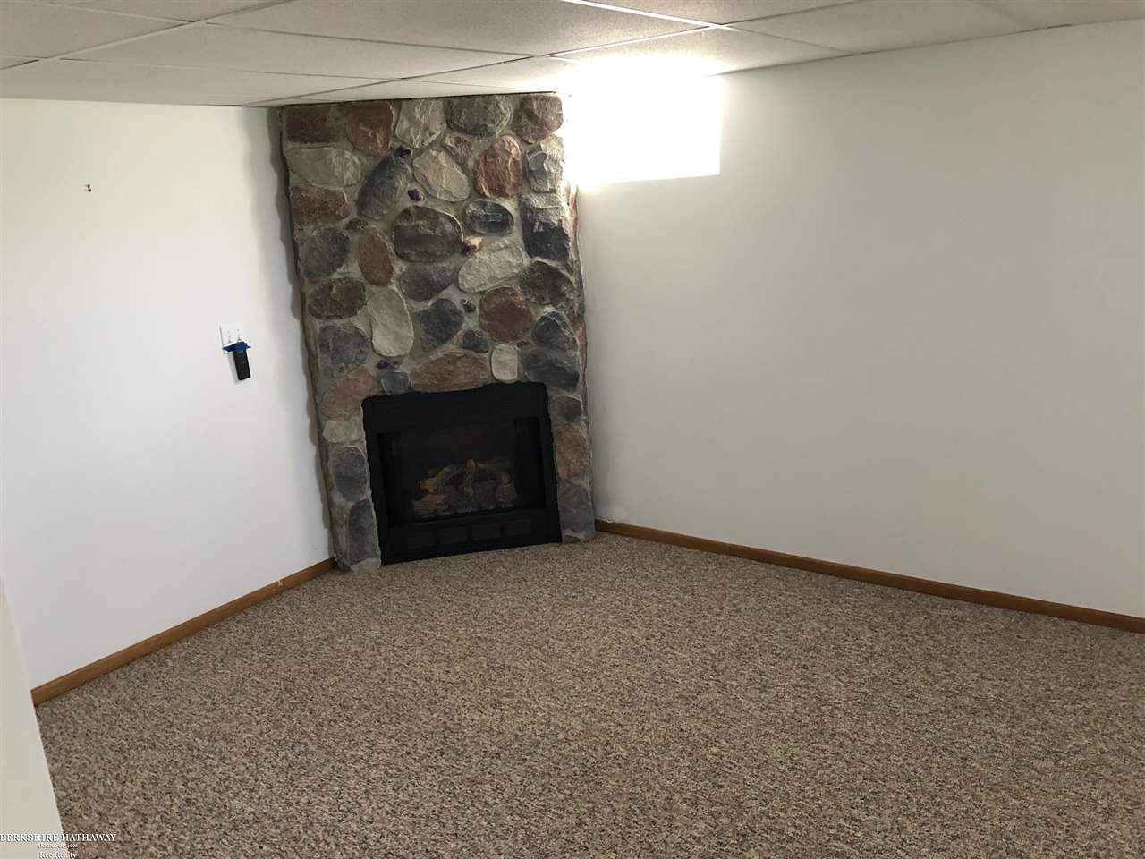 4749 Kidder Road Almont, MI 48003 - Photo 17 of 25