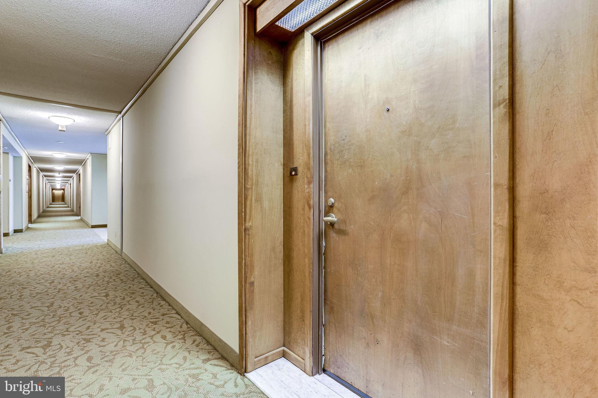 5501 Seminary Road, Unit 2001S Falls Church, VA 22041 - Photo 25 of 28