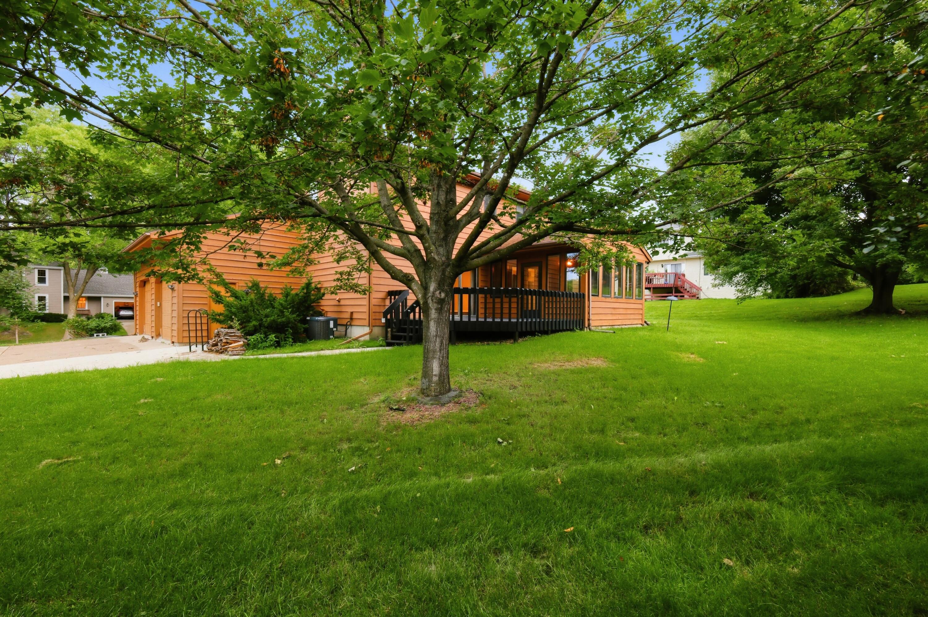 7201 Longmeadow Road Madison, WI 53717 - Photo 5 of 33 05_7201_Longmeadow_Road-Exterior-7338