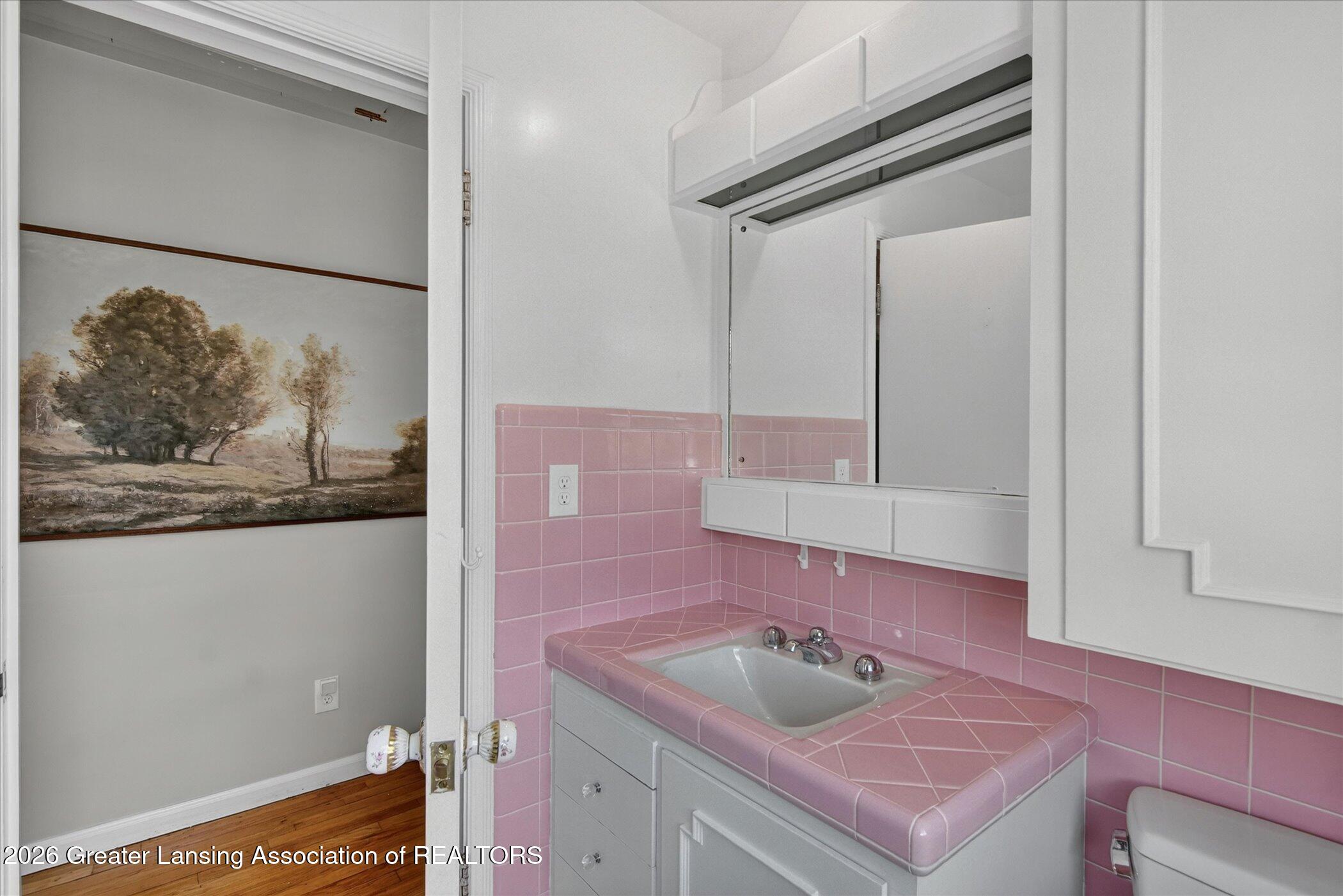 125 West Riverside Street Williamston, MI 48895 - Photo 50 of 72 43-125-W-Riverside-St-Williamston-MI-488