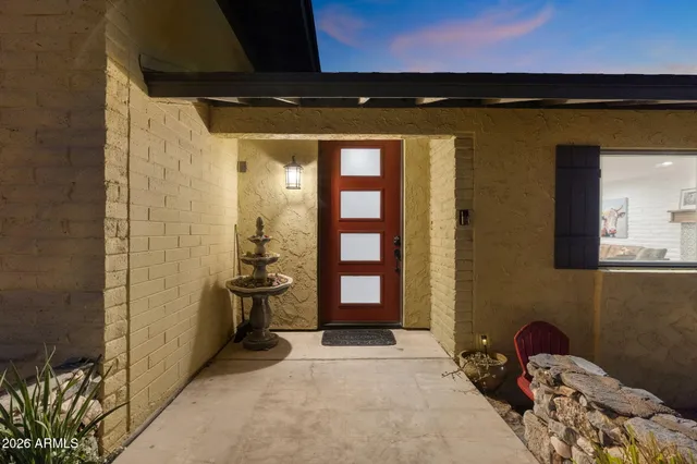 $950,000 | 2034 East Glendale Avenue, Phoenix, AZ 85020