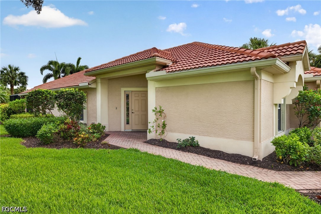 9550 Hemingway Lane Fort Myers, FL 33913 - Photo 4 of 41