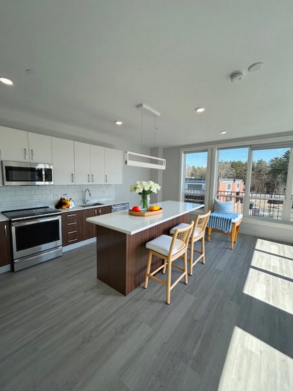 148 Old Post Road, Unit 218 Sharon, MA 02067 - Photo 4 of 17