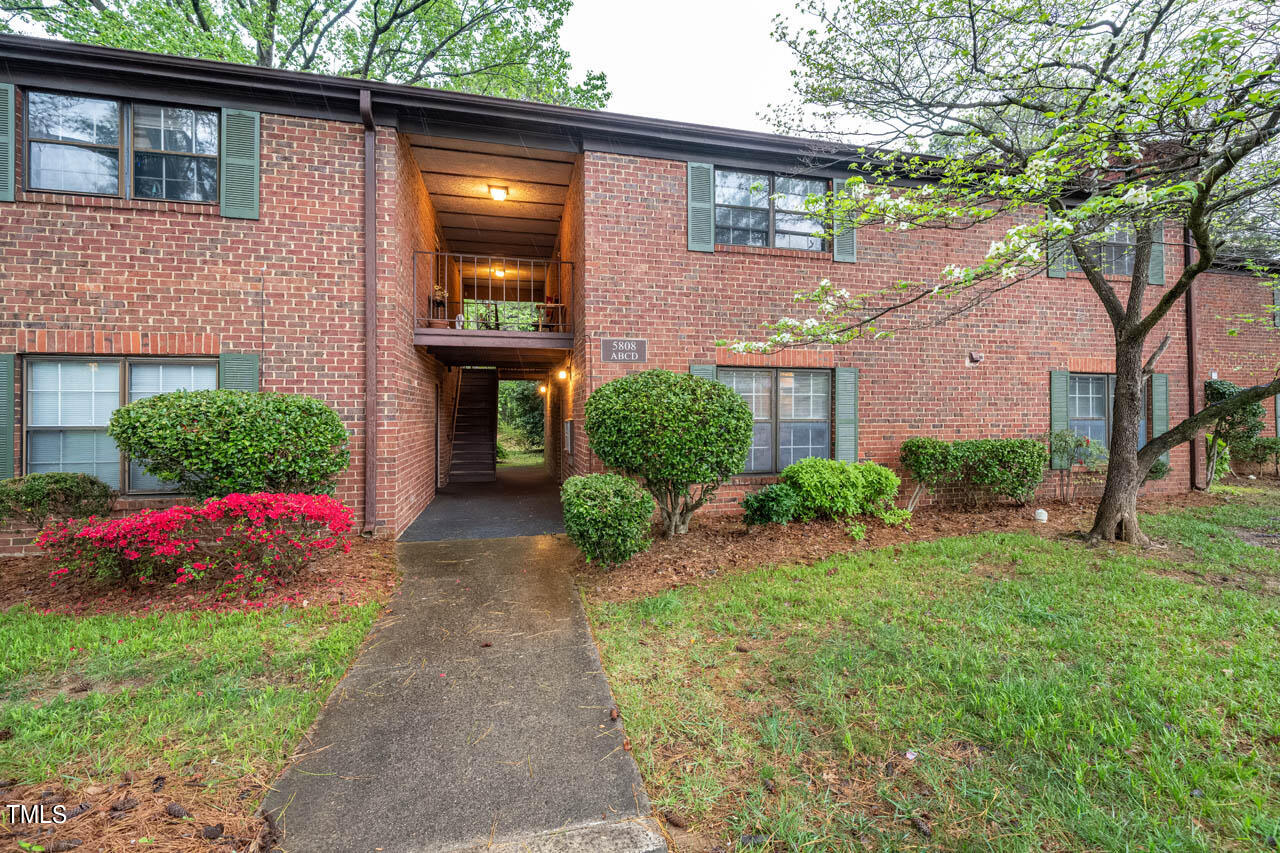 5808 Falls Of Neuse Road, Unit B Raleigh, NC 27609 - Photo 1 of 16 4808BFallsofNeuseRd-18