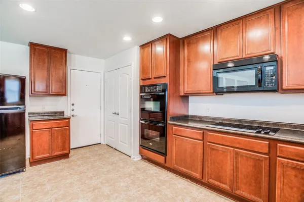 $2,075 | 2017 Sydnee Drive, Leander, TX 78641