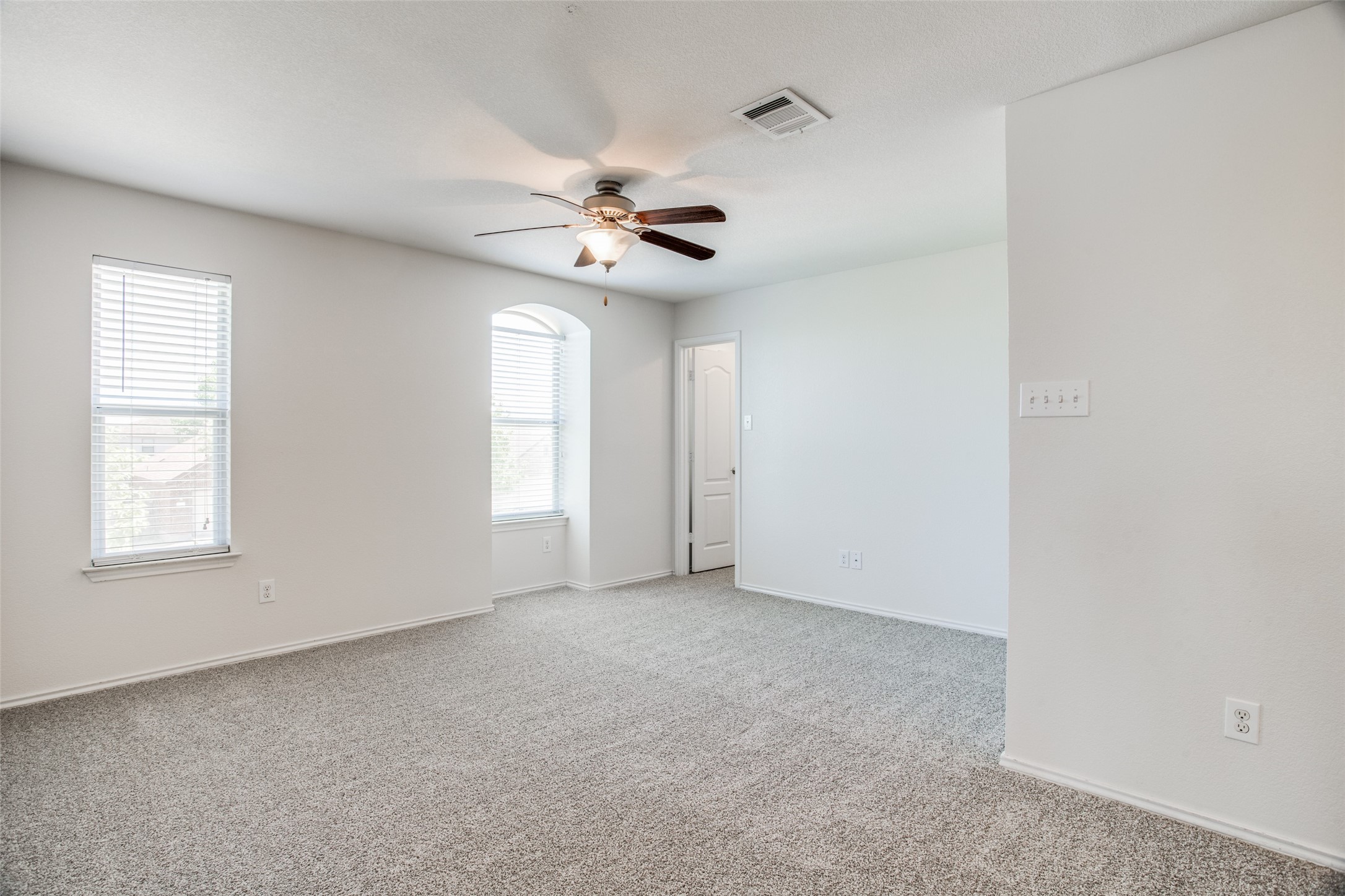 2017 Sydnee Drive Leander, TX 78641 - Photo 15 of 24