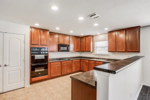 $2,075 | 2017 Sydnee Drive, Leander, TX 78641