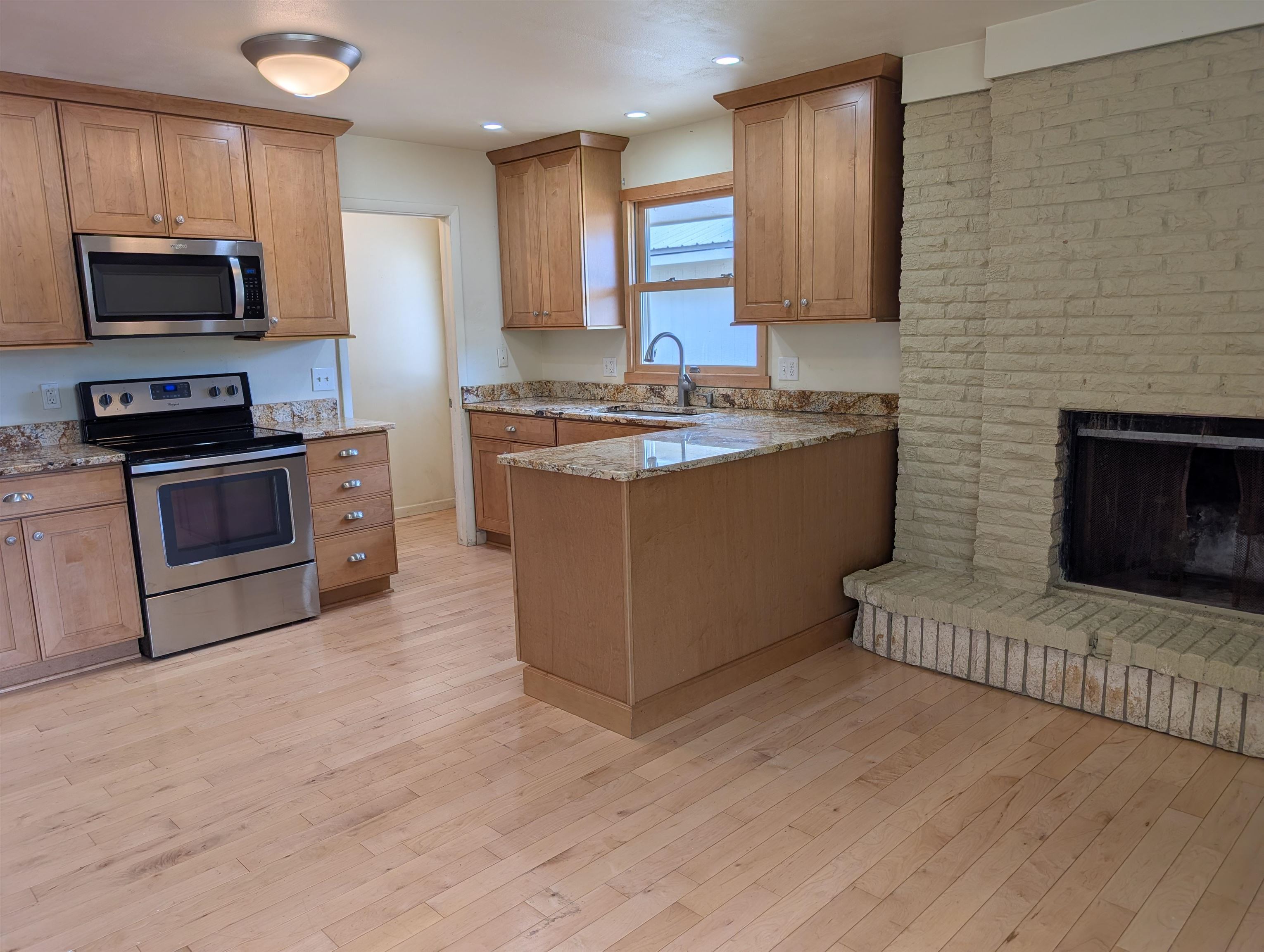 13835 Saunders Road Pecatonica, IL 61063 - Photo 6 of 24