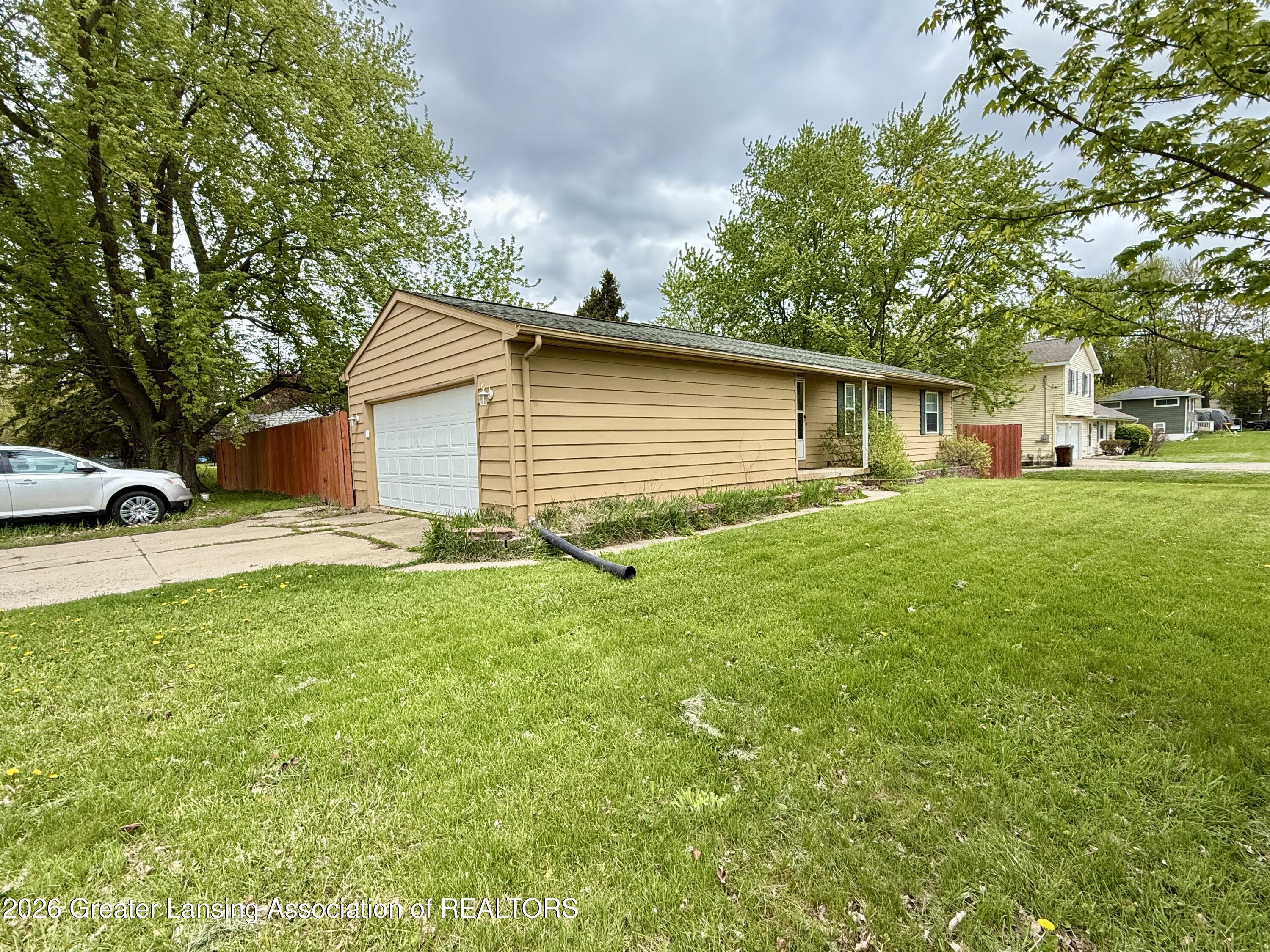 3380 West Clark Road Dewitt, MI 48820 - Photo 2 of 14 IMG_1472
