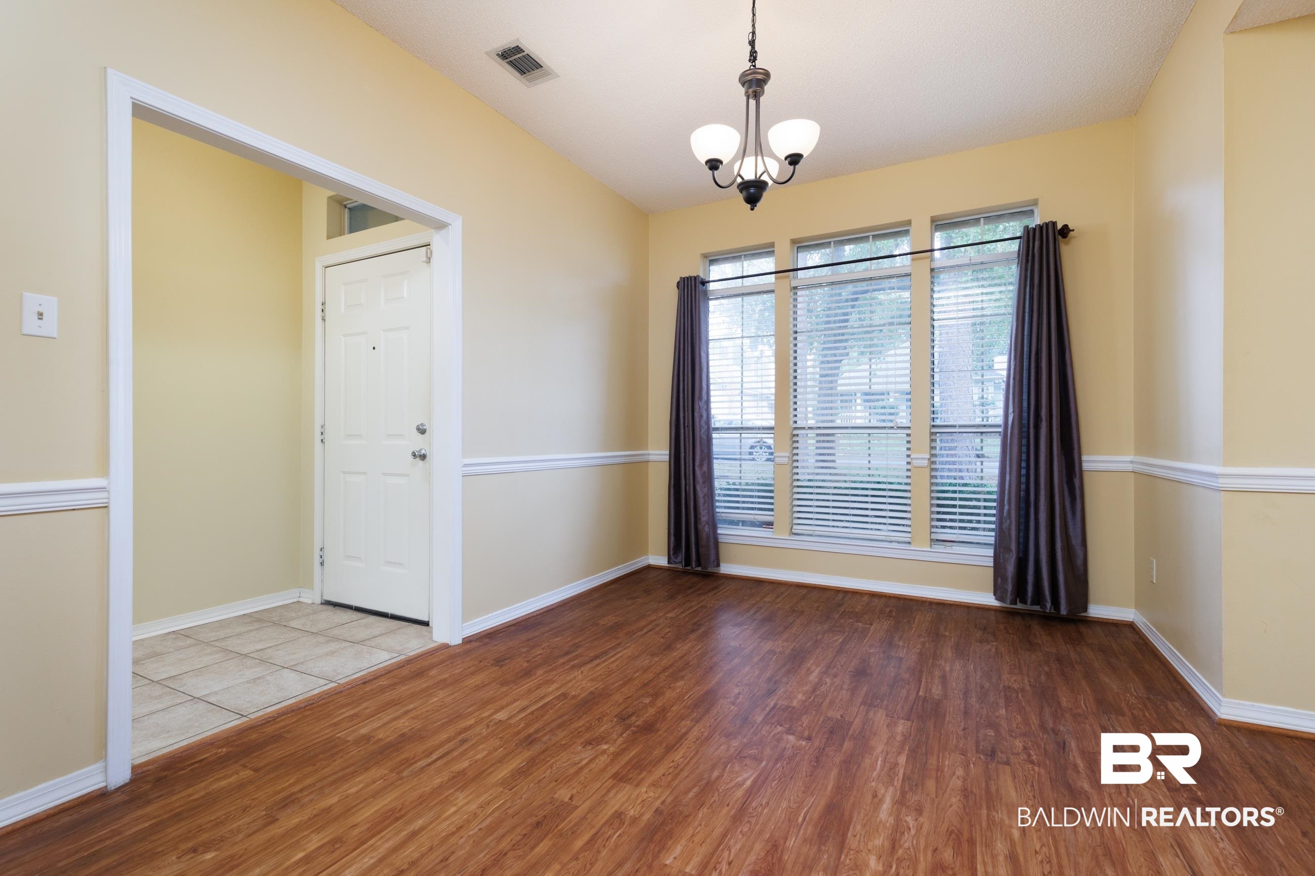 806 Louise Avenue Mobile, AL 36609 - Photo 8 of 23