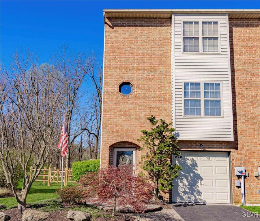 228 Ridgeview Drive Alburtis, PA 18011 - Photo 1 of 39 Gallery Image 1