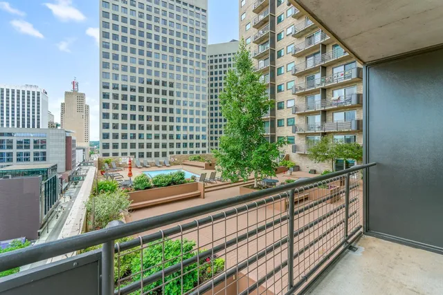 $193,000 | 66 9th Street East, Unit 1315, St. Paul, MN 55101