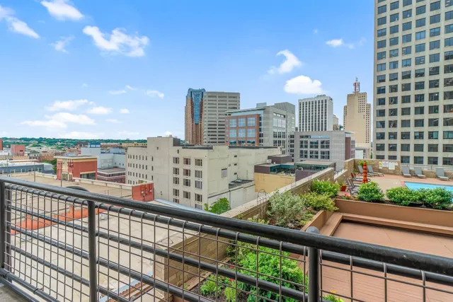 $193,000 | 66 9th Street East, Unit 1315, St. Paul, MN 55101