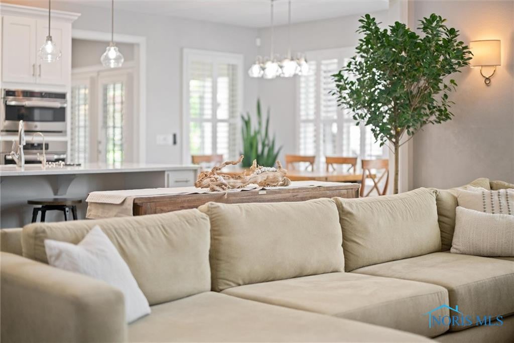 26030 Seminary Road Perrysburg, OH 43551 - Photo 11 of 50 Gallery Image 11