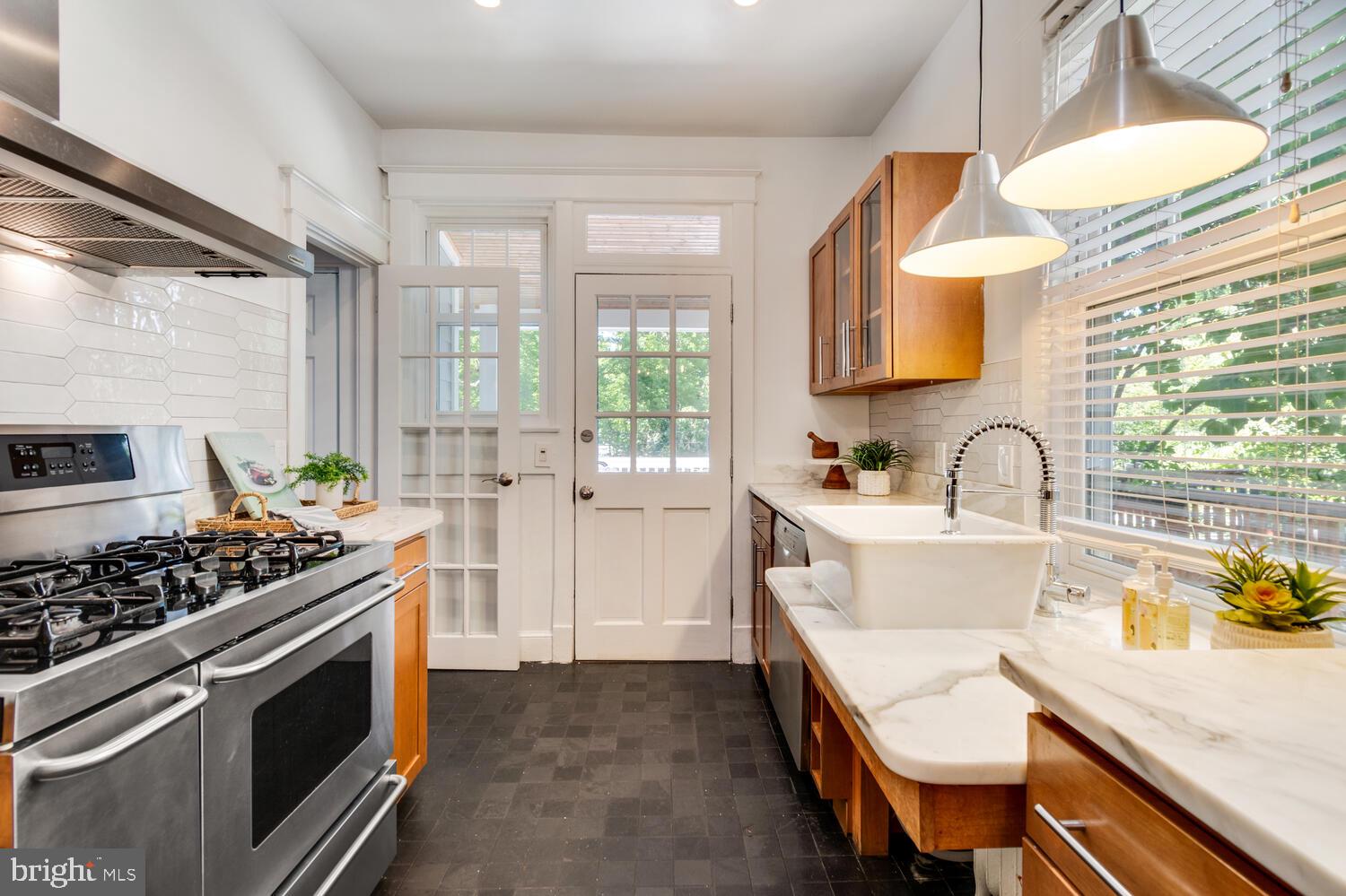3831 Military Road Northwest Washington, DC 20015 - Photo 14 of 52 Gallery Image 14