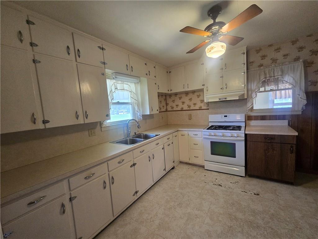 310 North County Road Alma, MO 64001 - Photo 15 of 41