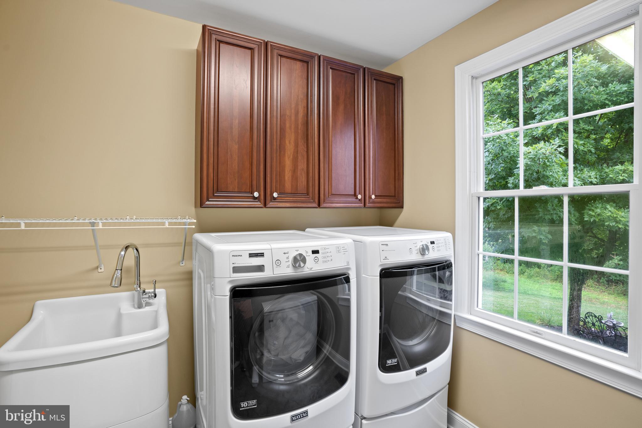 4474 Corral Road Warrenton, VA 20187 - Photo 26 of 89 Laundry Room