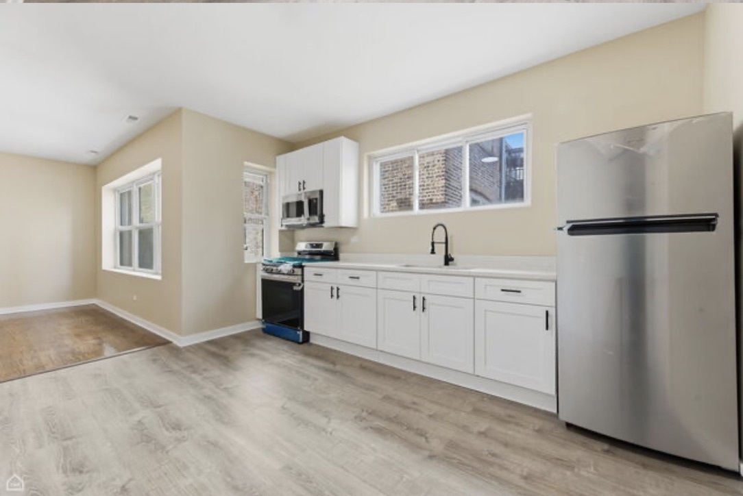 7741 South Phillips Avenue, Unit 2 Chicago, IL 60649 - Photo 14 of 15