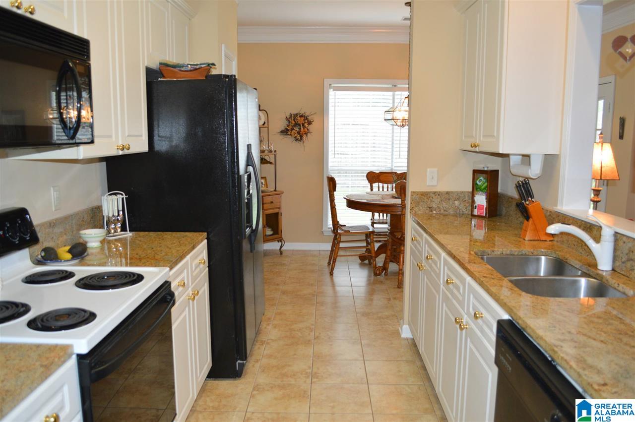 411 Enclave Circle Fultondale, AL 35068 - Photo 17 of 39
