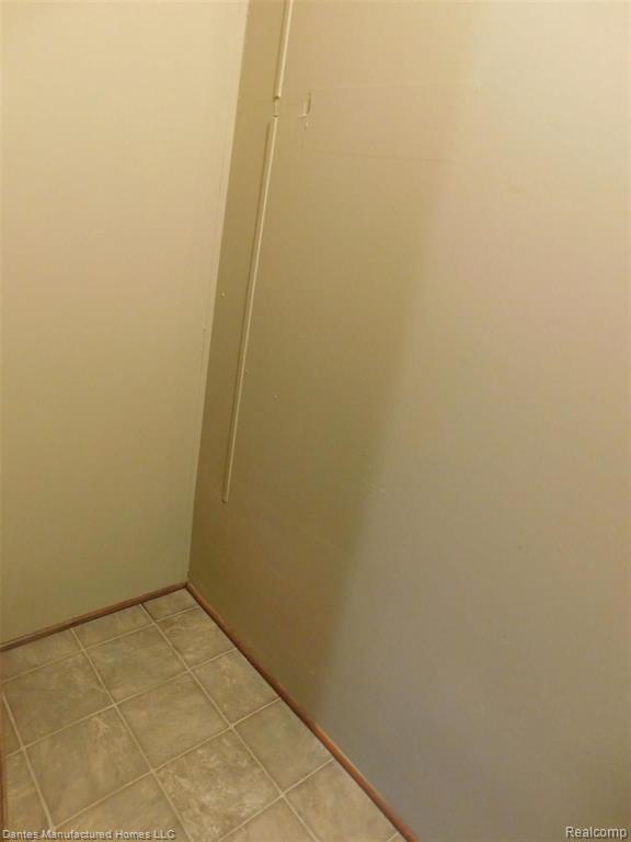 2500 Mann Road Clarkston, MI 48346 - Photo 28 of 37