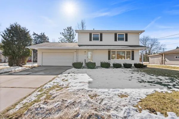 $435,000 | 564 East Rhine Street, Elkhart Lake, WI 53020