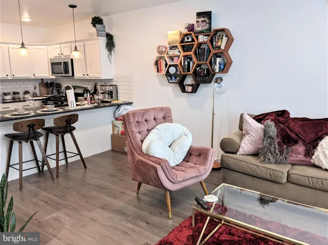 $1,675 | 6615 Ridge Avenue, Unit 102, Philadelphia, PA 19128