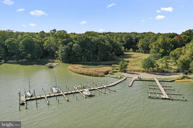 $349,900 | 54 Bay Pointe Drive, Montross, VA 22520