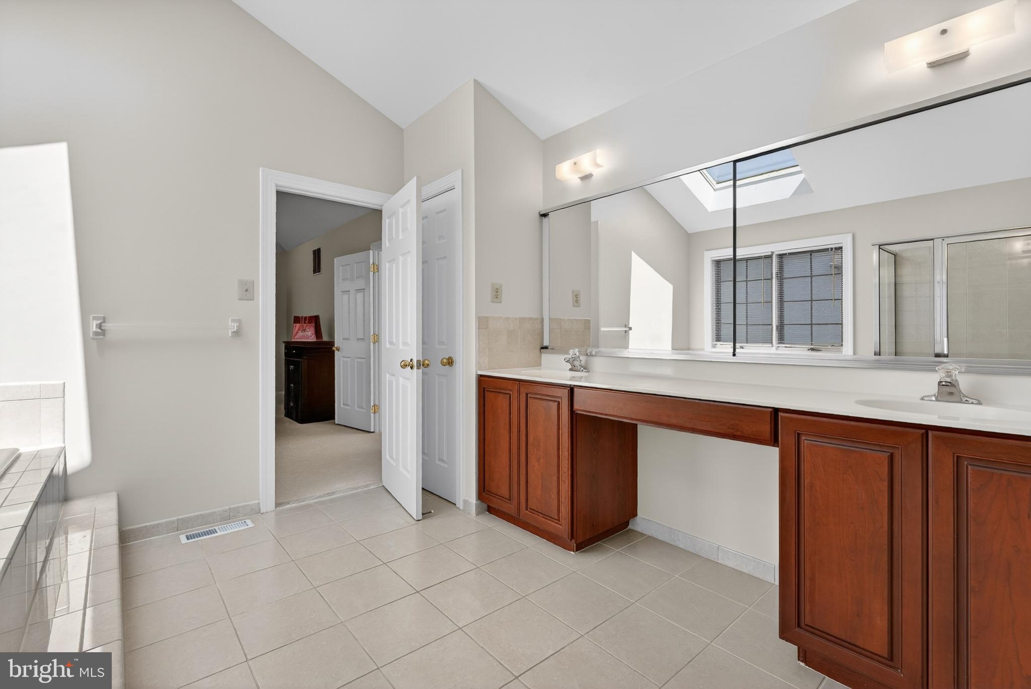 6 Landon Way Exton, PA 19341 - Photo 24 of 43 Primary bathroom