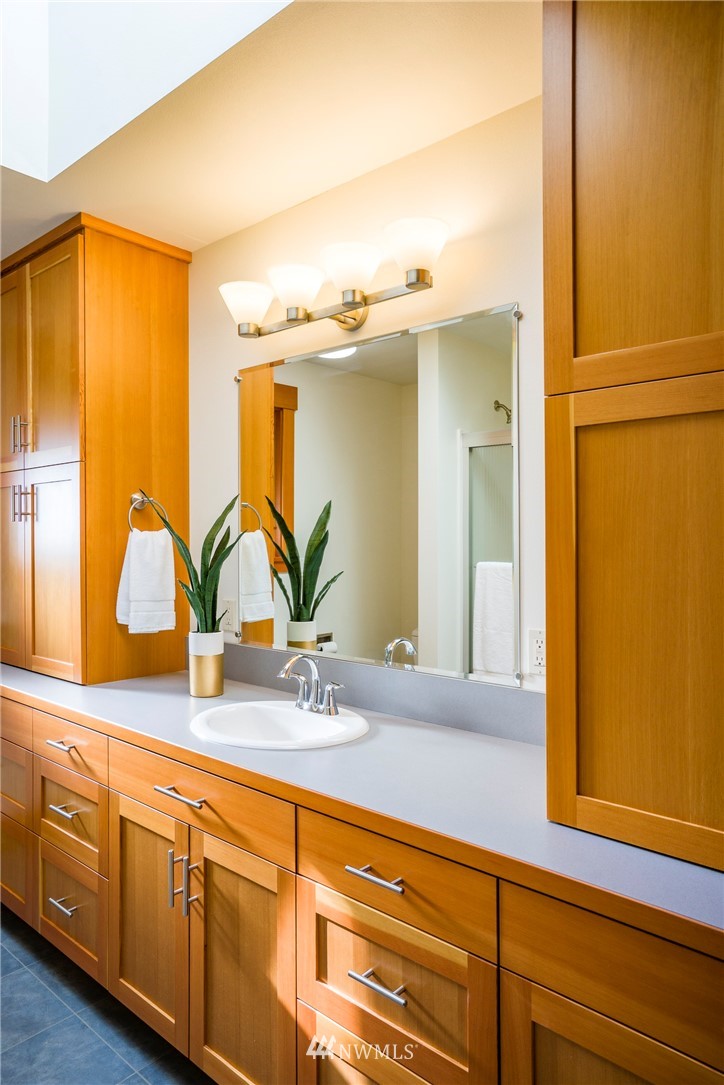 3738 Mud Bay Road Lopez Island, WA 98261 - Photo 11 of 24 Gallery Image 11