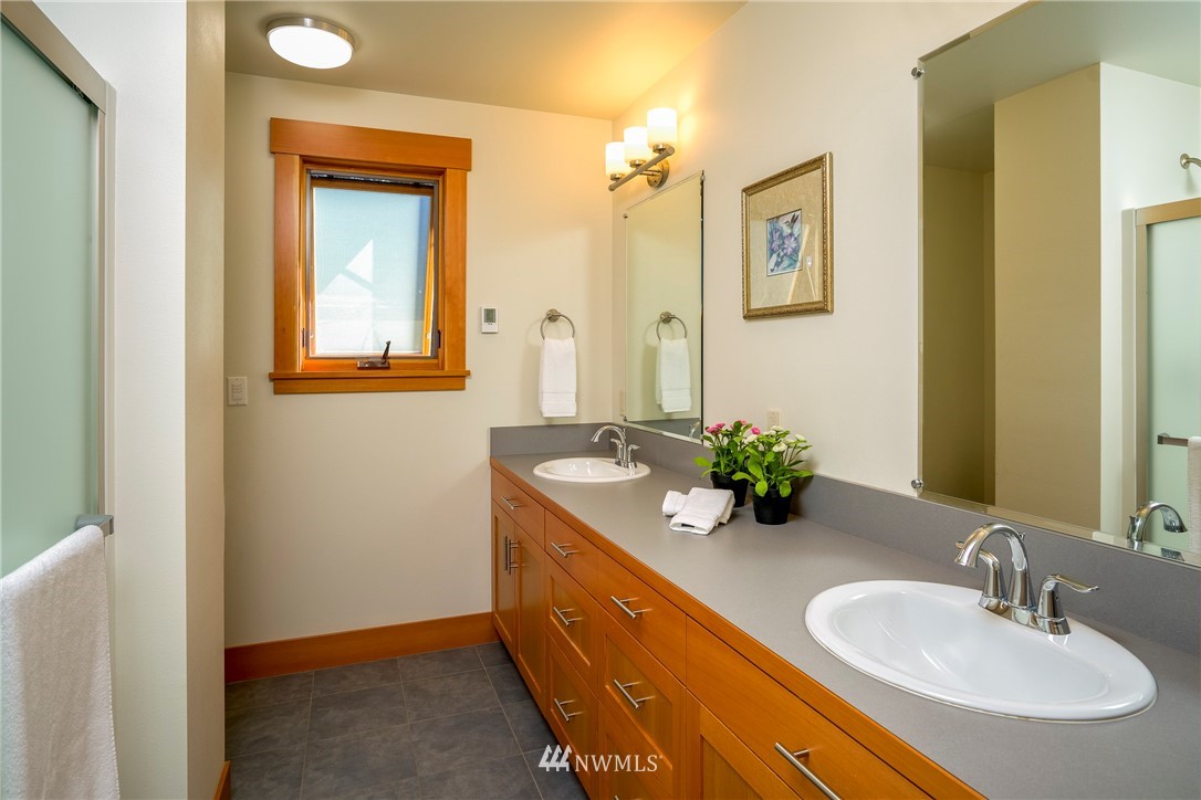 3738 Mud Bay Road Lopez Island, WA 98261 - Photo 12 of 24 Gallery Image 12
