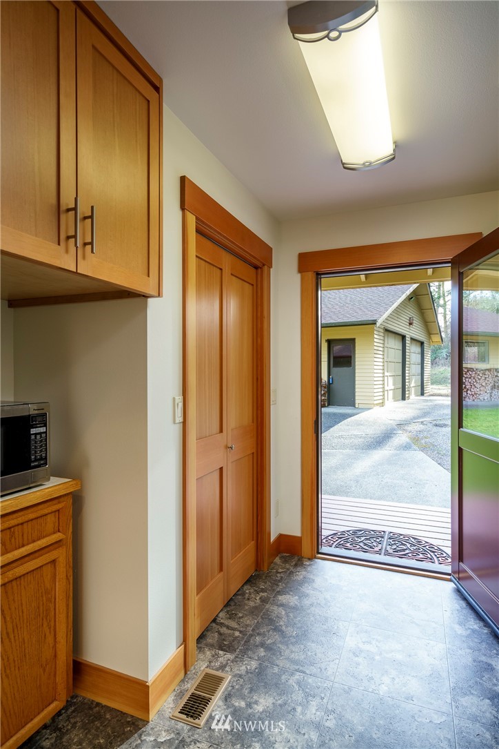 3738 Mud Bay Road Lopez Island, WA 98261 - Photo 15 of 24 Gallery Image 15