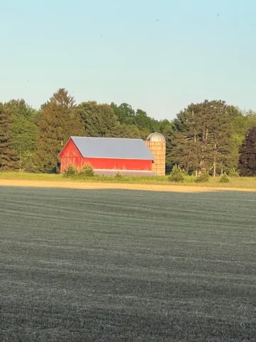 $480,000 | 5321 South 36th Avenue, New Era, MI 49446