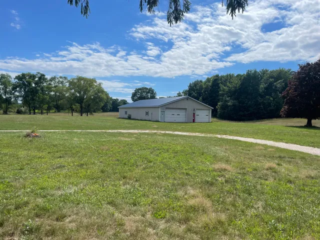 $480,000 | 5321 South 36th Avenue, New Era, MI 49446