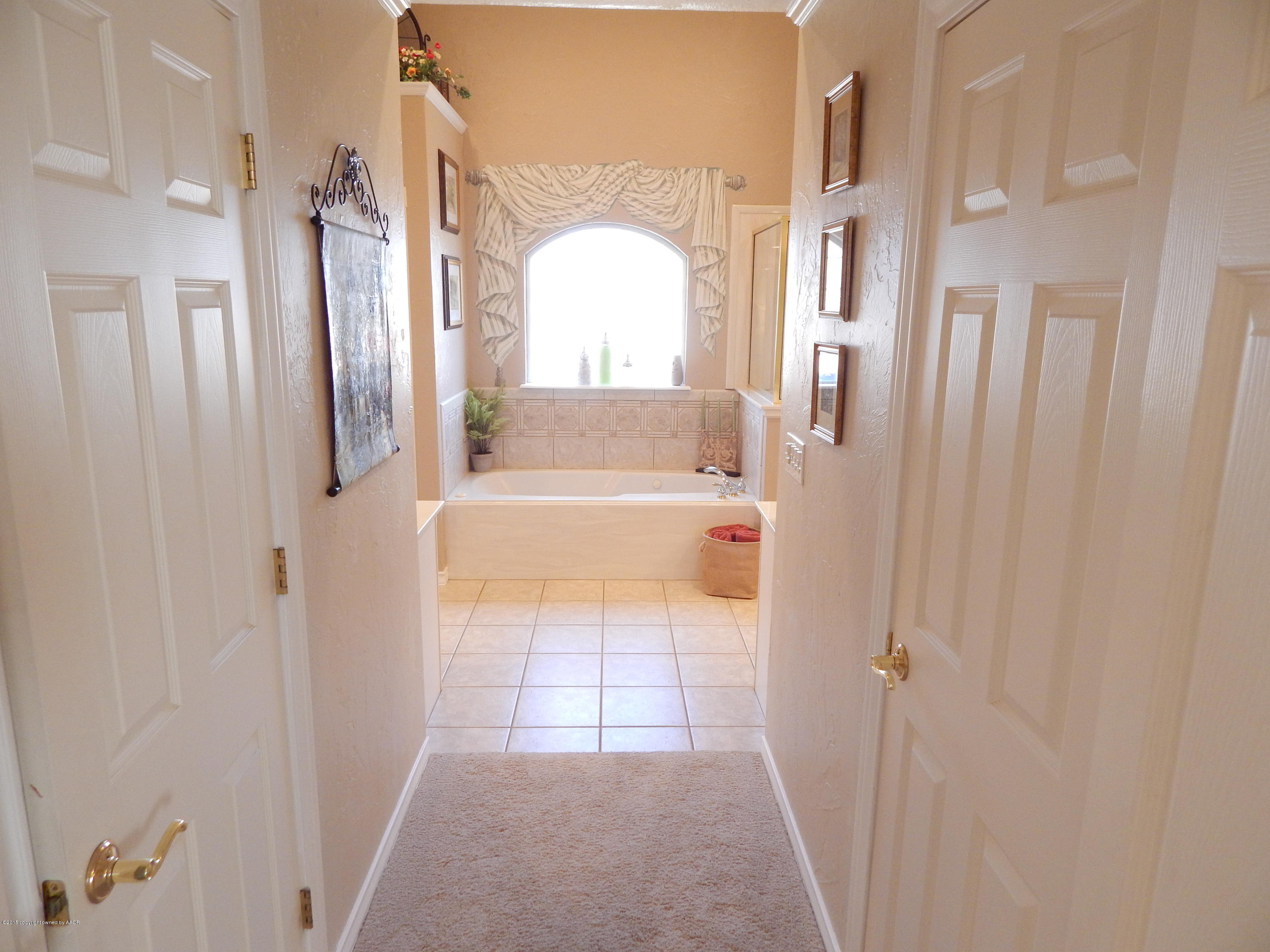 7404 Bayswater Road Amarillo, TX 79119 - Photo 23 of 30 Master Bathroom.JPG