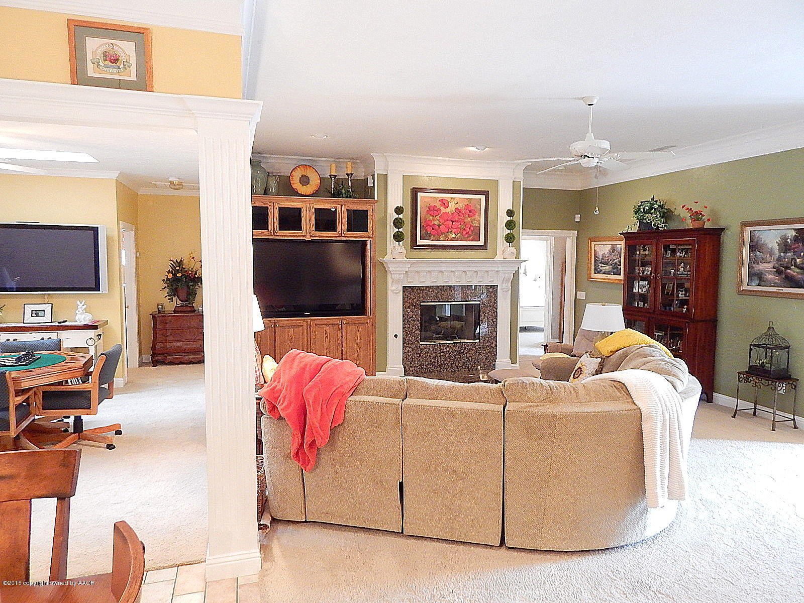 7404 Bayswater Road Amarillo, TX 79119 - Photo 9 of 30 Living Room Panaramic