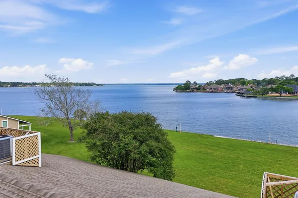 $375,000 | 134 April Point Drive South, Conroe, TX 77356