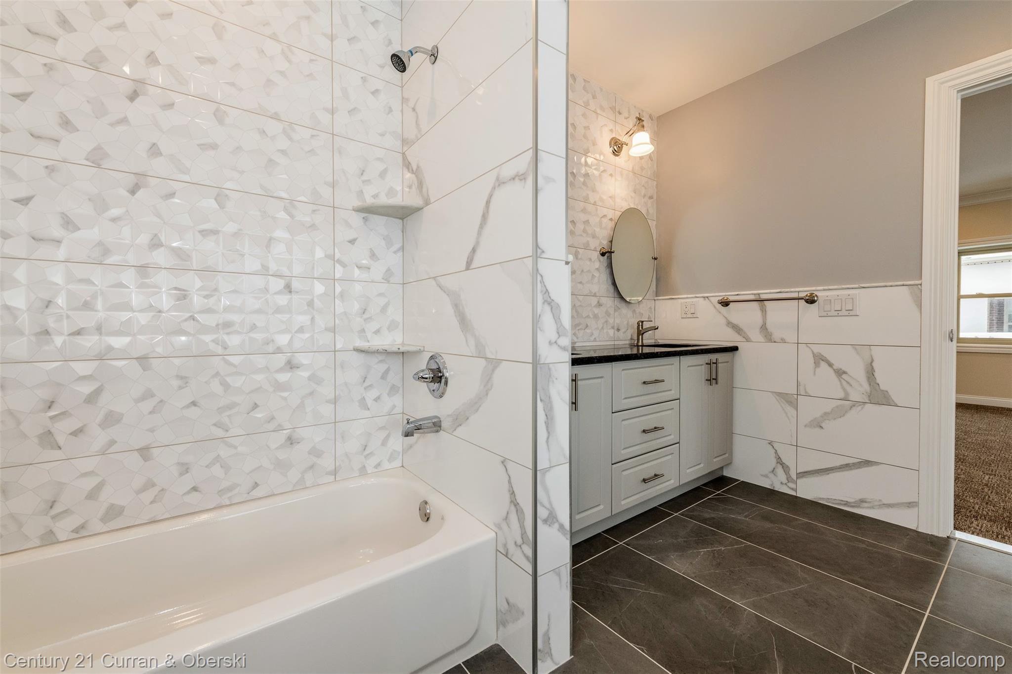 7448 Coleman Street Dearborn, MI 48126 - Photo 48 of 66 DSC_6134.jpg