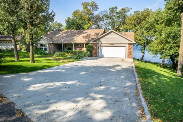 $3,300 | 1409 Hoot Lake Drive North, Fergus Falls, MN 56537