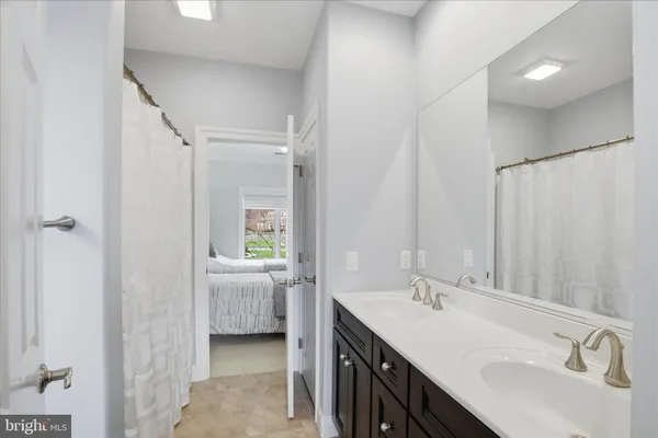 $1,250,000 | 6125 Run Cross Lane, Enola, PA 17025