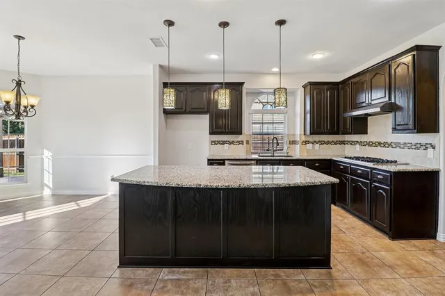 $625,000 | 6700 Edwards Road, Denton, TX 76208