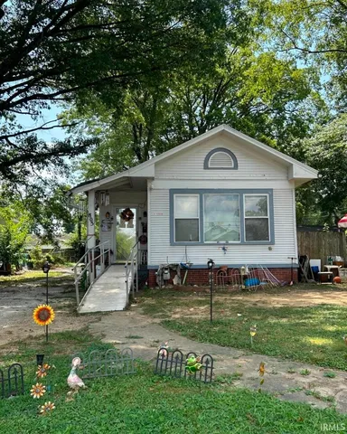 $75,000 | 805 East Riverside Drive, Evansville, IN 47713