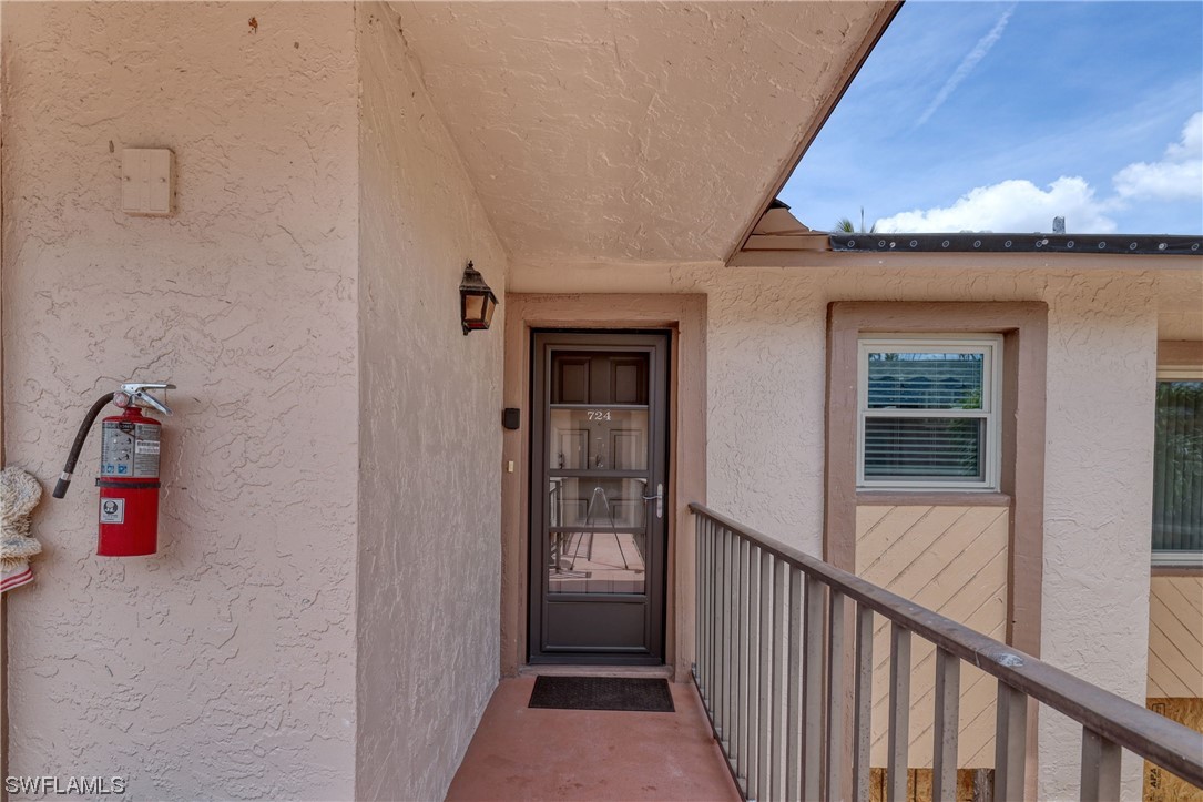 16881 Davis Road, Unit 724 Fort Myers, FL 33908 - Photo 2 of 29