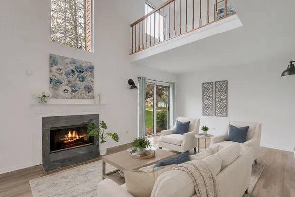 $279,900 | 250 Wellington Circle, Gurnee, IL 60031